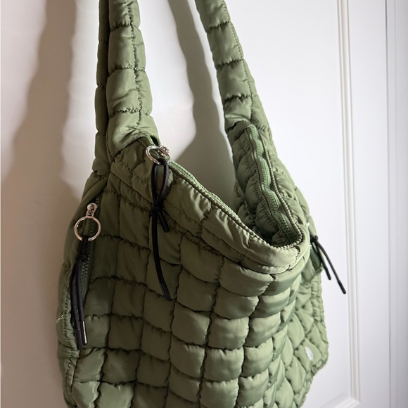 FP Movement Quilted Carryall Bag - Picture 3 of 9